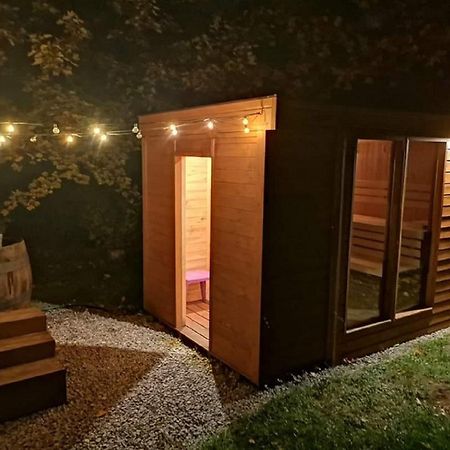 Dziki Zakatek Piskornia Dom Z Sauna ภายนอก รูปภาพ